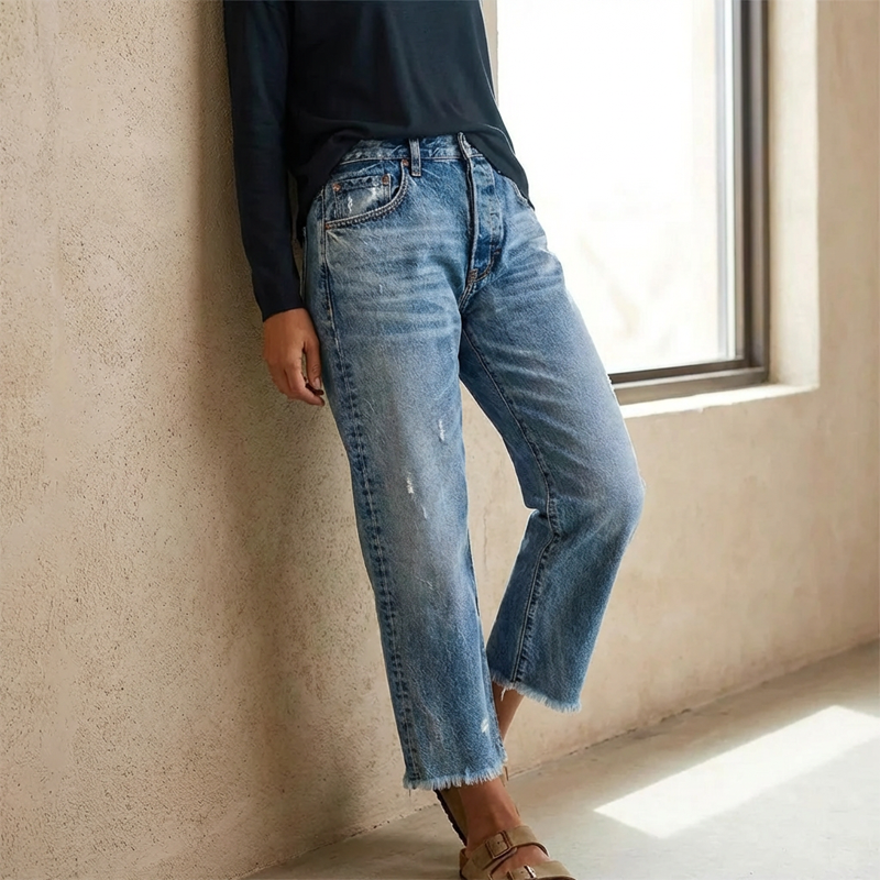 Carin - Retro cropped straight-leg jeans for women